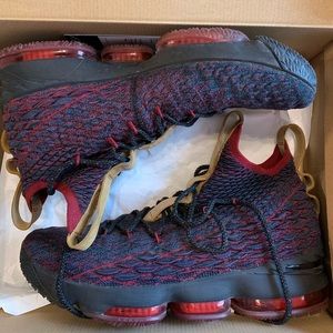Nike Lebron 15